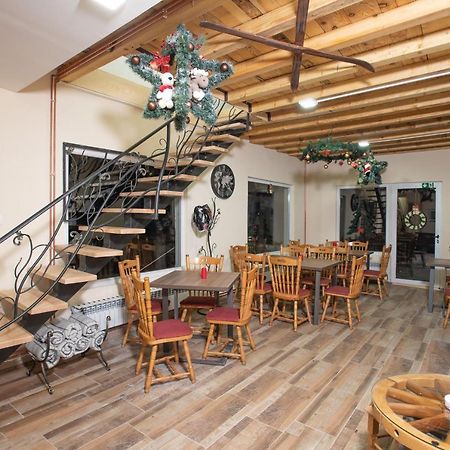 Apartmani Sp Jovanovic Crni Vrh Buitenkant foto
