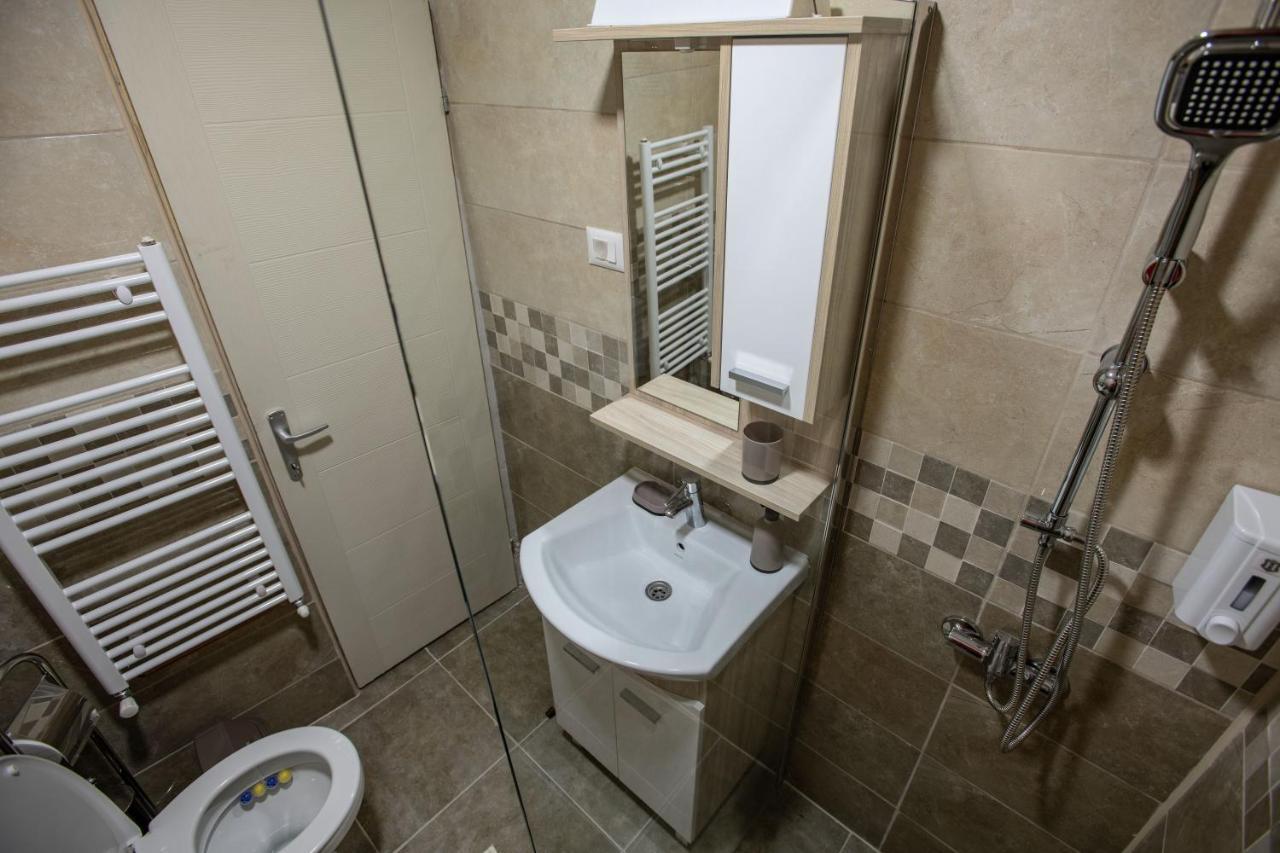 Apartmani Sp Jovanovic Crni Vrh Buitenkant foto
