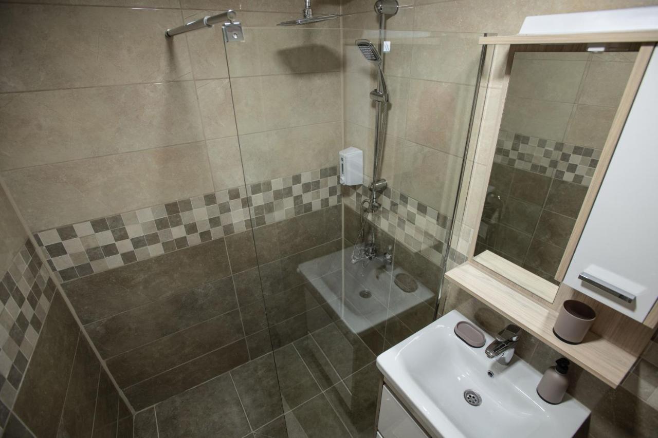 Apartmani Sp Jovanovic Crni Vrh Buitenkant foto