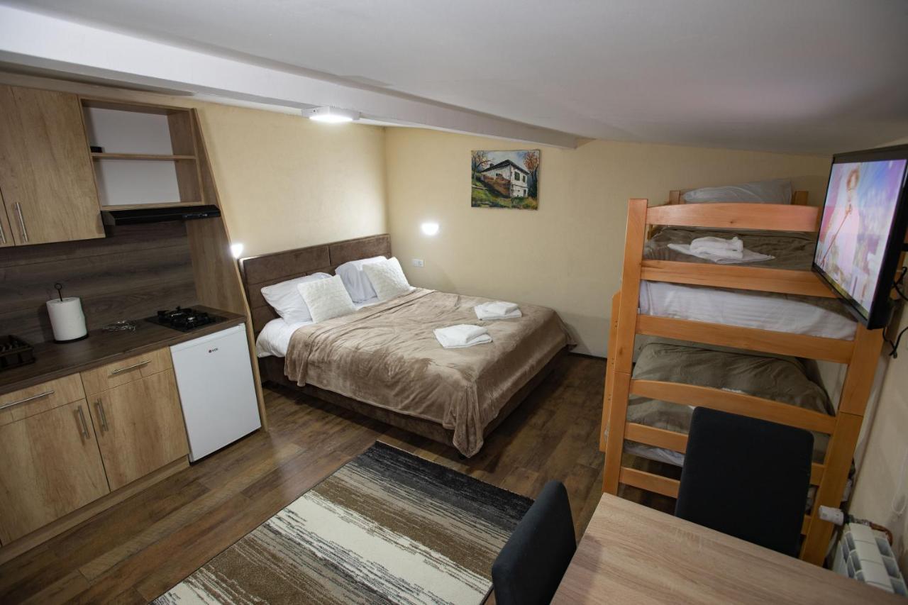 Apartmani Sp Jovanovic Crni Vrh Buitenkant foto